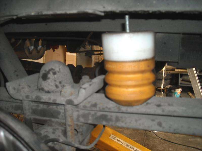 Rückschlaggummi (links),Aircell(rechts) Rückschlaggummi (links),Aircell(rechts)